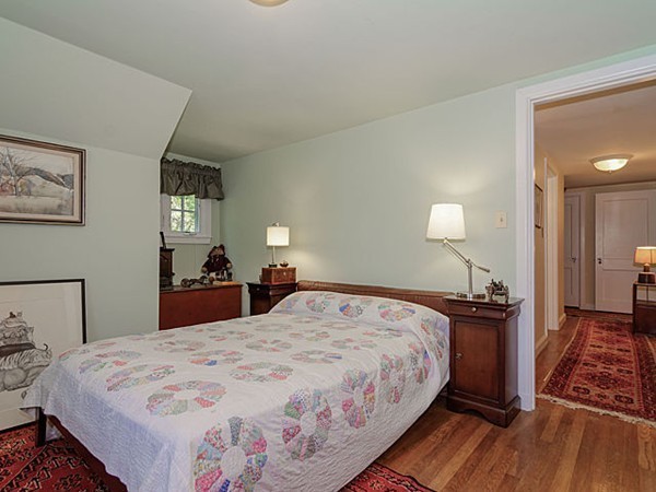 416 Clinton Road Brookline, MA 02445 - Photo 23 of 30 Gallery Image 23