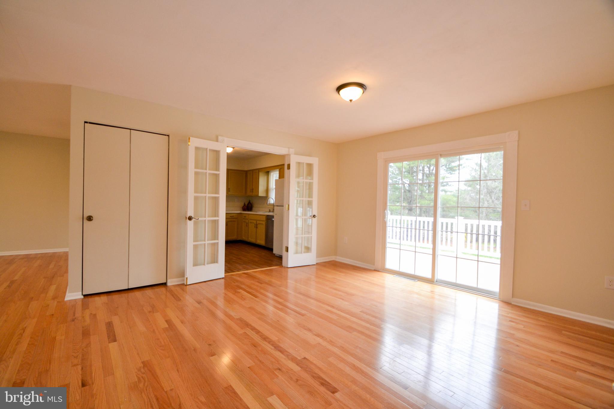 2410 Lawndale Road Finksburg, MD 21048 - Photo 5 of 37 Dining room
