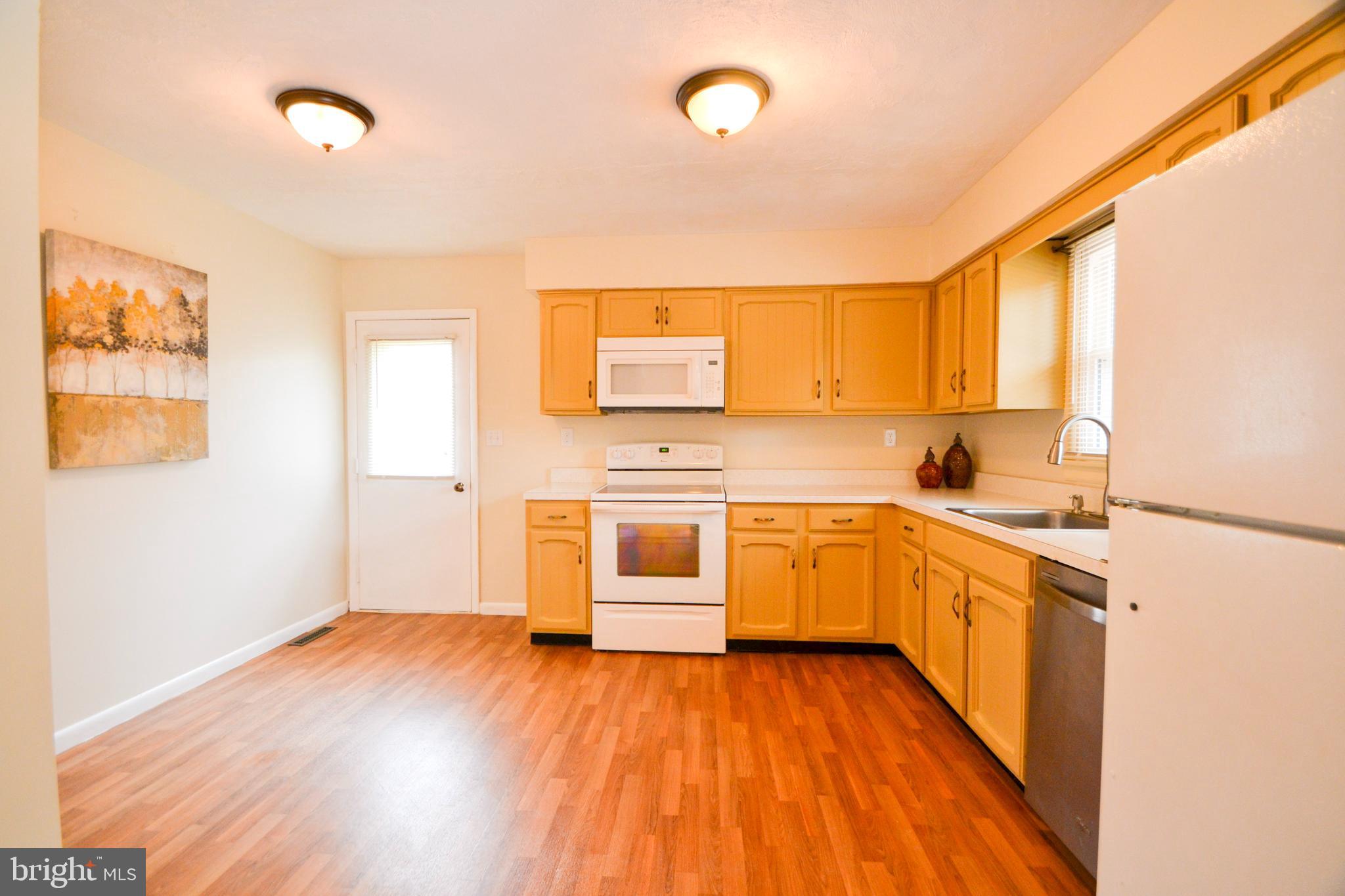 2410 Lawndale Road Finksburg, MD 21048 - Photo 6 of 37 Kitchen