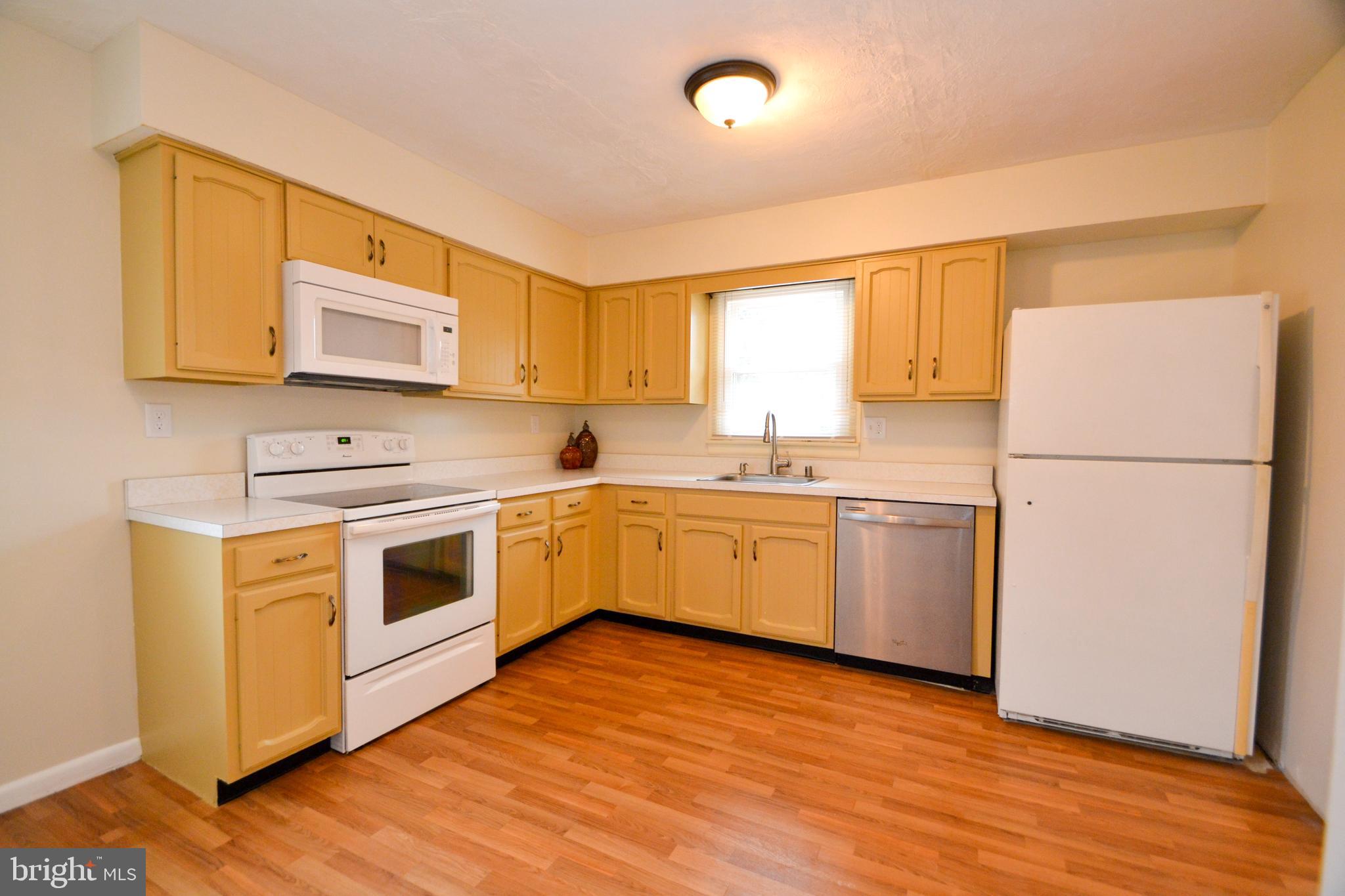 2410 Lawndale Road Finksburg, MD 21048 - Photo 7 of 37 Kitchen