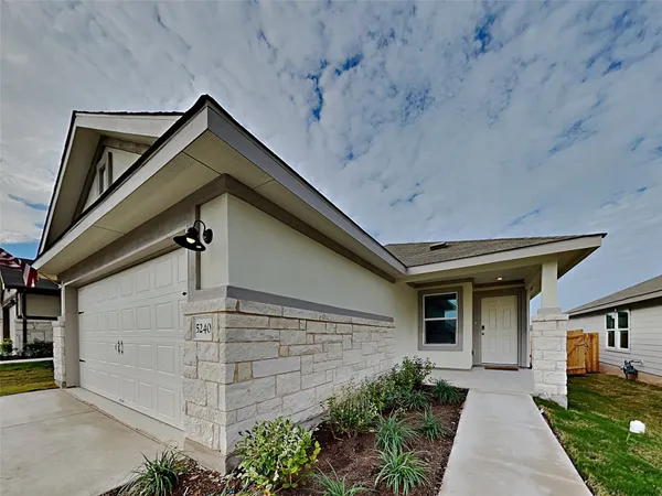 $2,079 | 5240 Gallop Lane, Georgetown, TX 78626