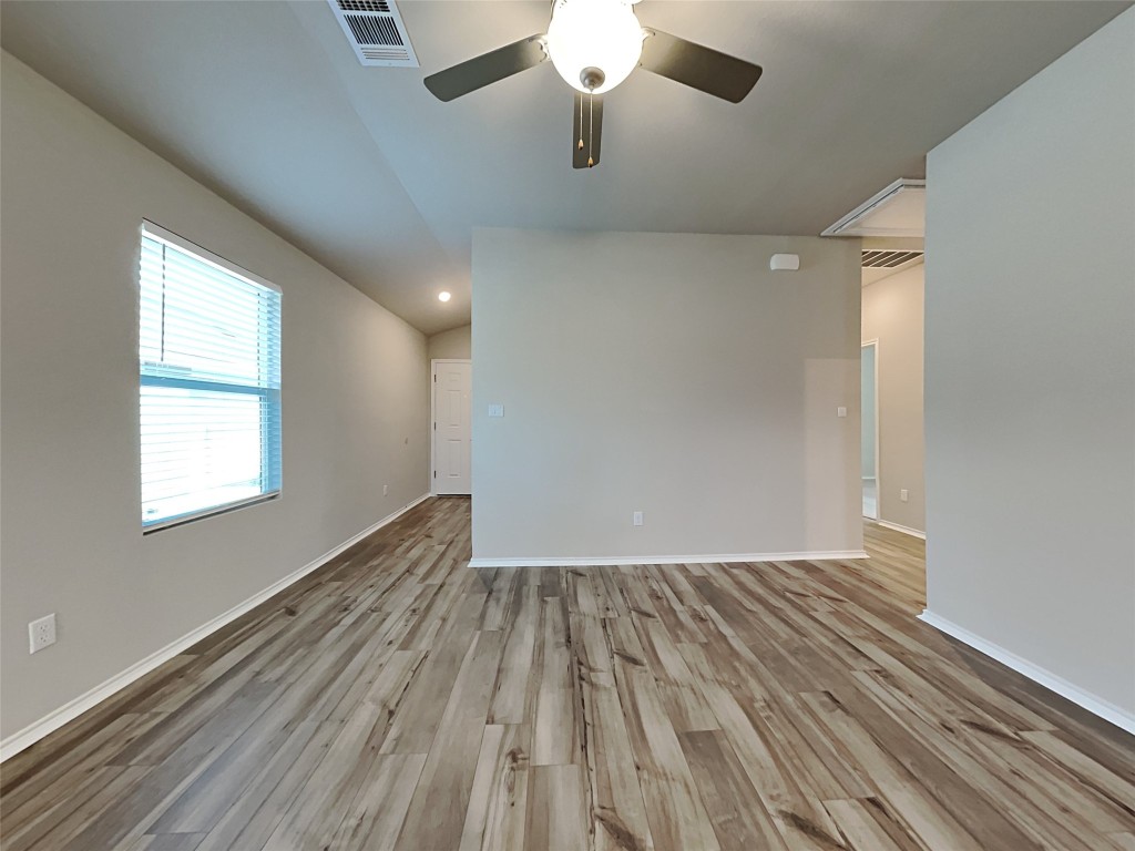 5240 Gallop Lane Georgetown, TX 78626 - Photo 2 of 14