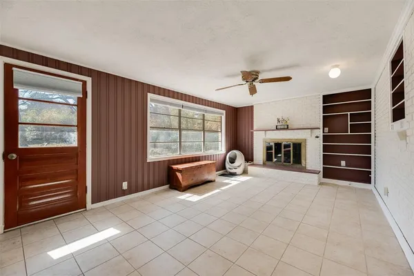 $387,000 | 1610 Laurelwood Drive, Denton, TX 76209