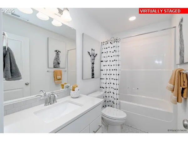 $664,960 | 16429 Southeast Pacific Crst Trl Place, Unit 763, Happy Valley, OR 97086