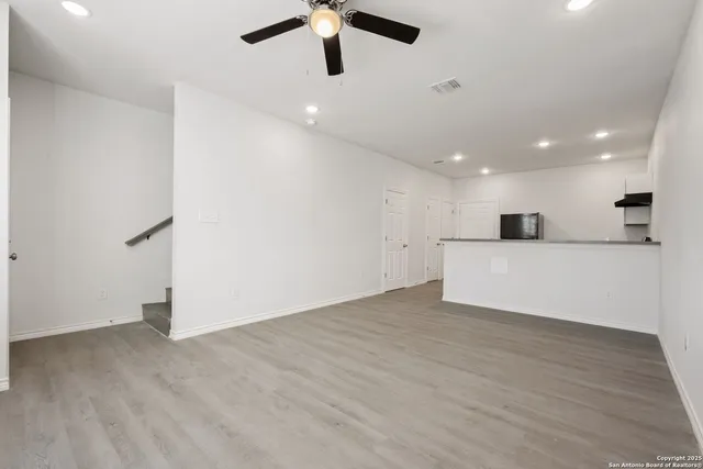 $1,500 | 8719 Wurzbach Road, Unit 301, San Antonio, TX 78240