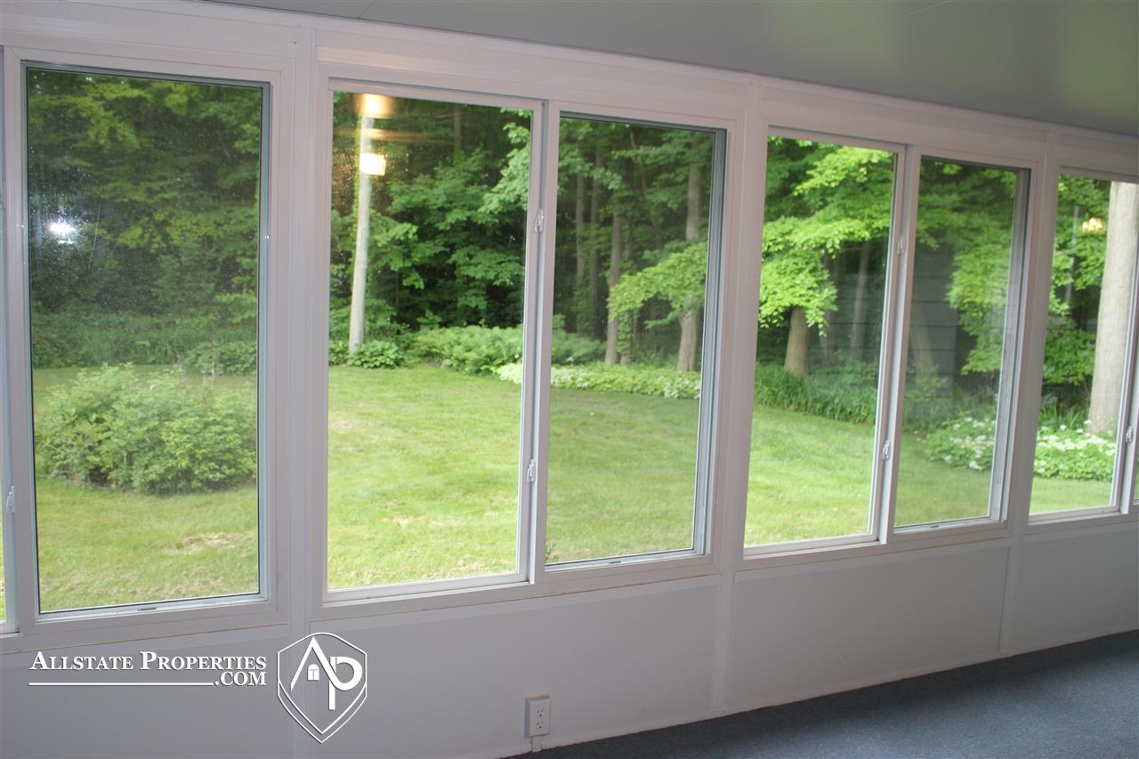 1203 Elms Road Flint, MI 48532 - Photo 17 of 32