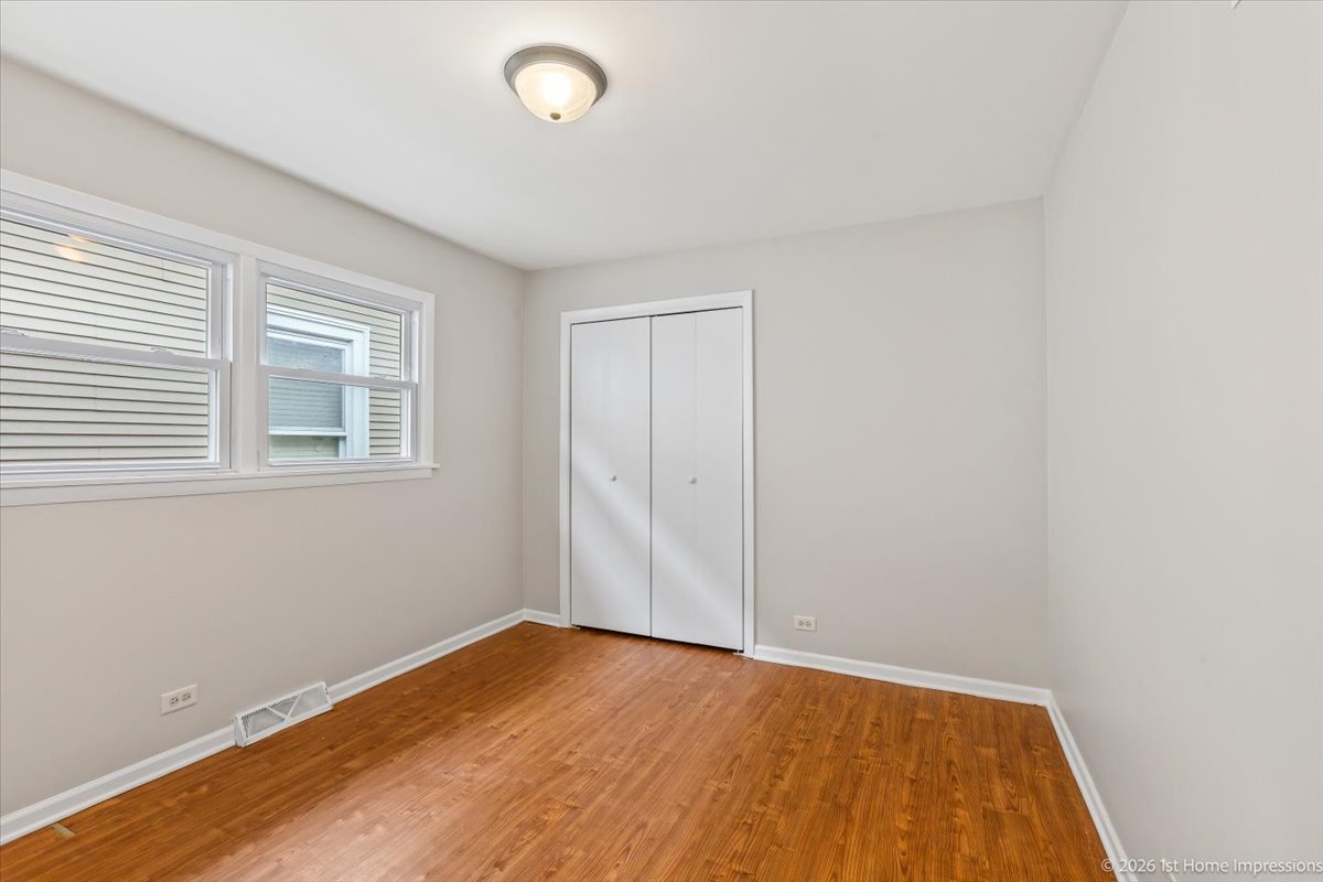 7320 West 58th Street Summit, IL 60501 - Photo 8 of 24
