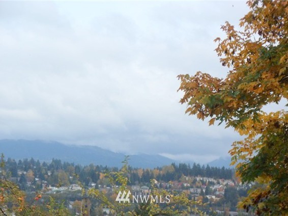 301 Maple Avenue Northwest Renton, WA 98057 - Photo 2 of 14