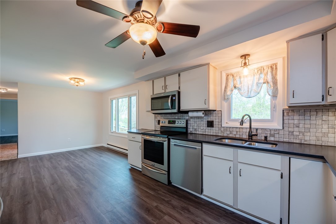 268 Volk Road Webster, NY 14580 - Photo 12 of 42