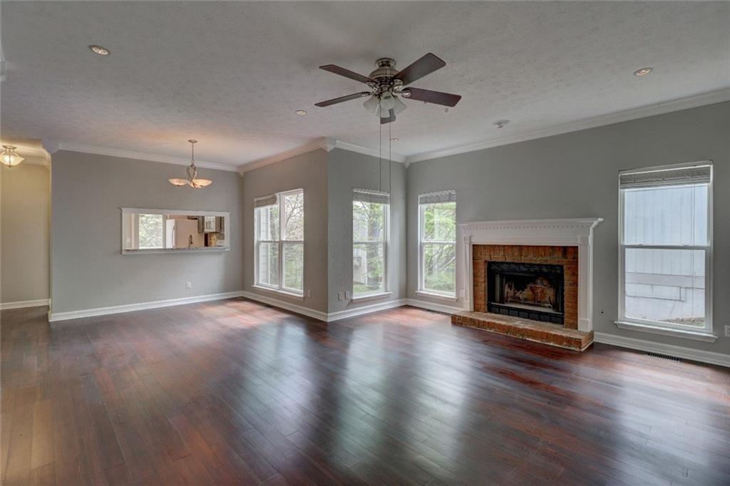 694 Shore View Lithonia, GA 30058 - Photo 2 of 4