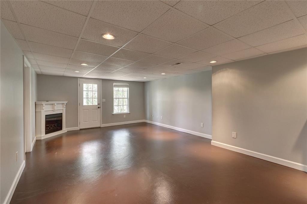 694 Shore View Lithonia, GA 30058 - Photo 3 of 4