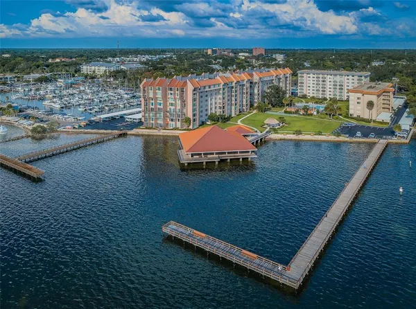 $575,000 | 634 Edgewater Drive, Unit 849, Dunedin, FL 34698