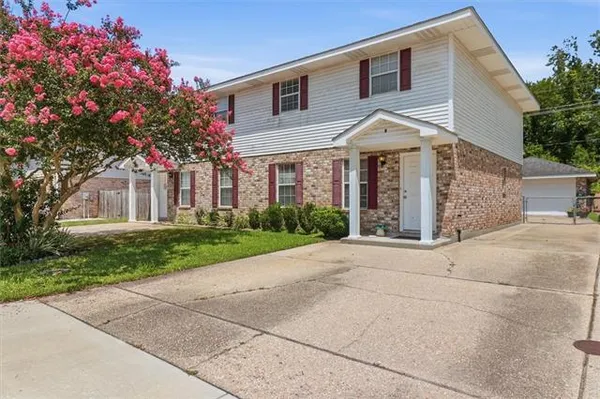 $185,000 | 131 Lakewood Drive, Unit B, Luling, LA 70070