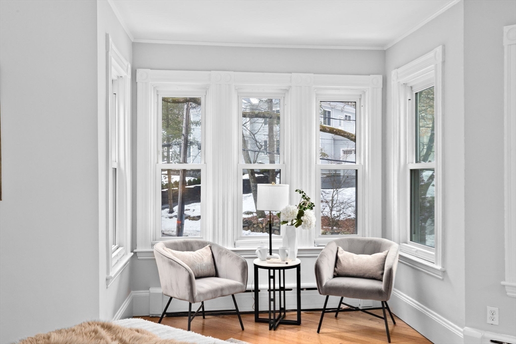 90 Brook Street Wellesley, MA 02482 - Photo 21 of 40 a living room with furniture and a potted plant