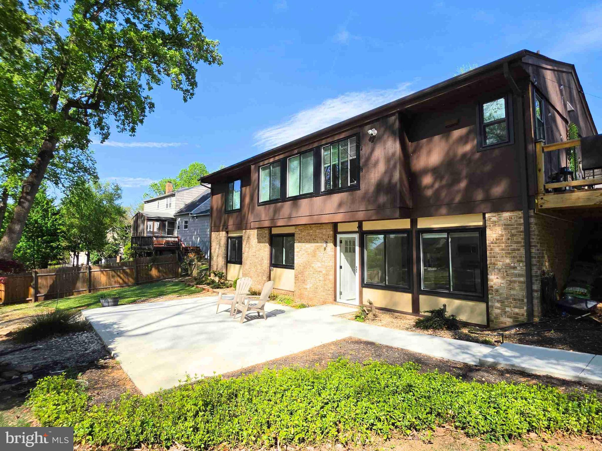 8229 Cagle Road Fort Washington, MD 20744 - Photo 20 of 21 ENTRANCE