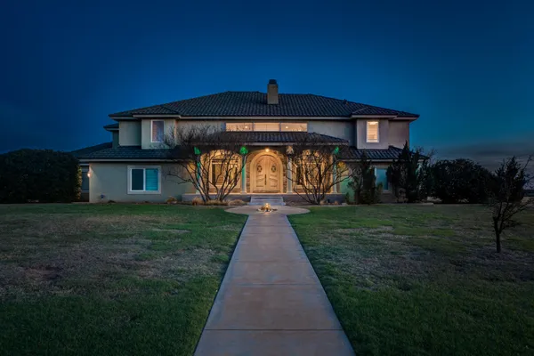 $835,000 | 8417 County Road 6940, Lubbock, TX 79407