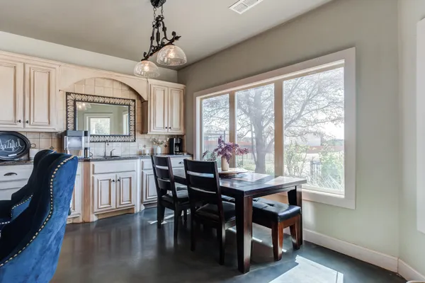 $835,000 | 8417 County Road 6940, Lubbock, TX 79407