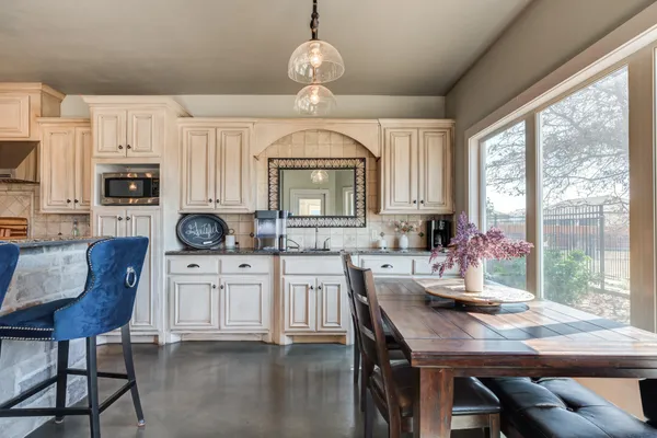 $835,000 | 8417 County Road 6940, Lubbock, TX 79407