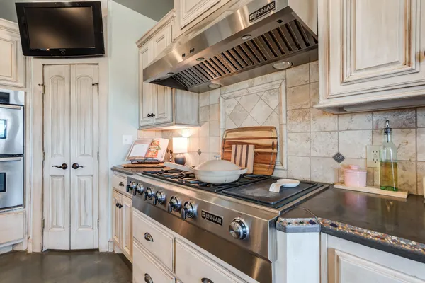 $835,000 | 8417 County Road 6940, Lubbock, TX 79407