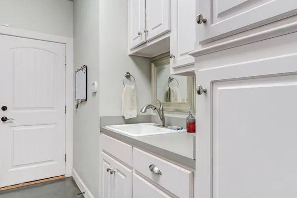 $835,000 | 8417 County Road 6940, Lubbock, TX 79407