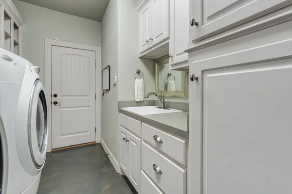 $835,000 | 8417 County Road 6940, Lubbock, TX 79407