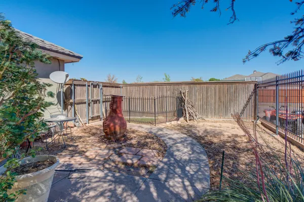 $835,000 | 8417 County Road 6940, Lubbock, TX 79407