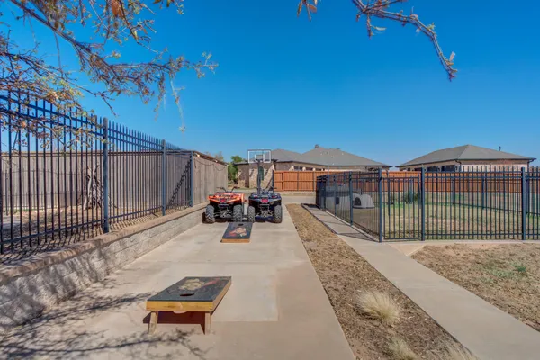 $835,000 | 8417 County Road 6940, Lubbock, TX 79407