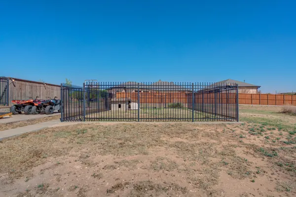 $835,000 | 8417 County Road 6940, Lubbock, TX 79407