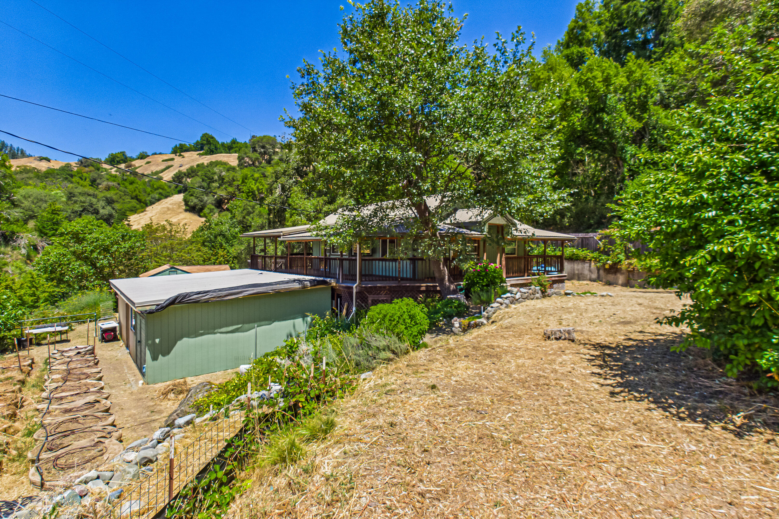 1250 Zenia Bluff Road Alderpoint, CA 95511 - Photo 2 of 73