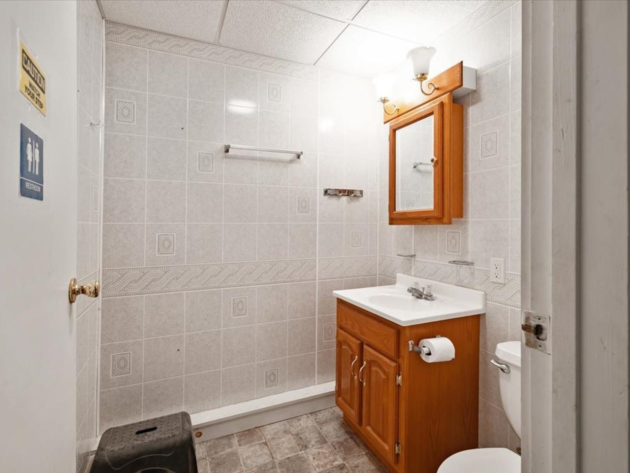 13-15 Catherine Street St. Albans, VT 05478 - Photo 15 of 35