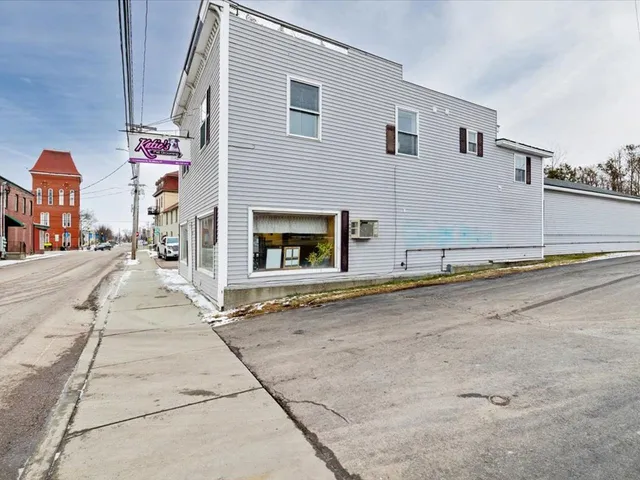 $399,000 | 13-15 Catherine Street, St. Albans, VT 05478