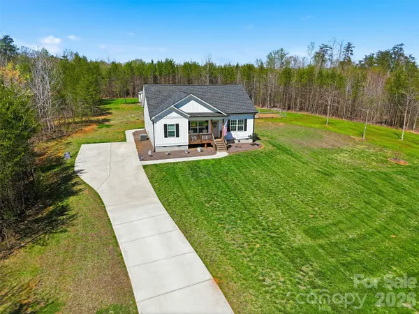 $425,000 | 2909 Good Road, Clover, SC 29710