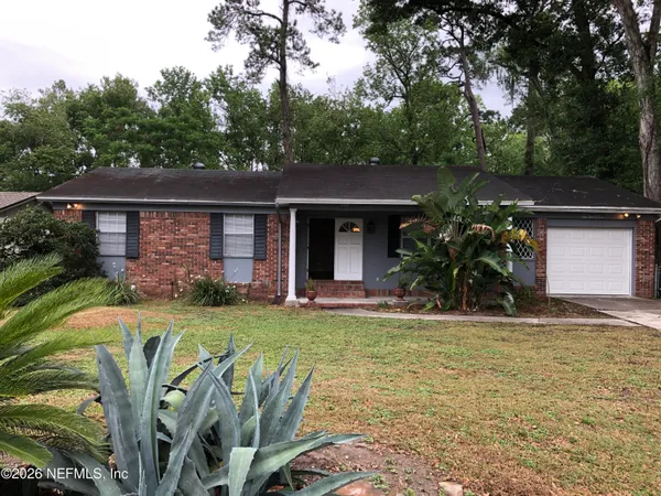 $1,800 | 5406 Community Road, Jacksonville, FL 32207