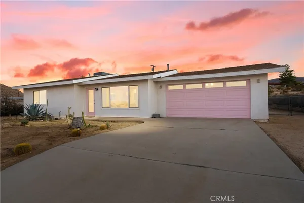 $365,000 | 61773 Crest Cir Drive, Joshua Tree, CA 92252
