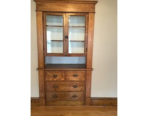 161 Chestnut Street West Springfield, MA 01089 - Photo 5 of 23 Gallery Image 5