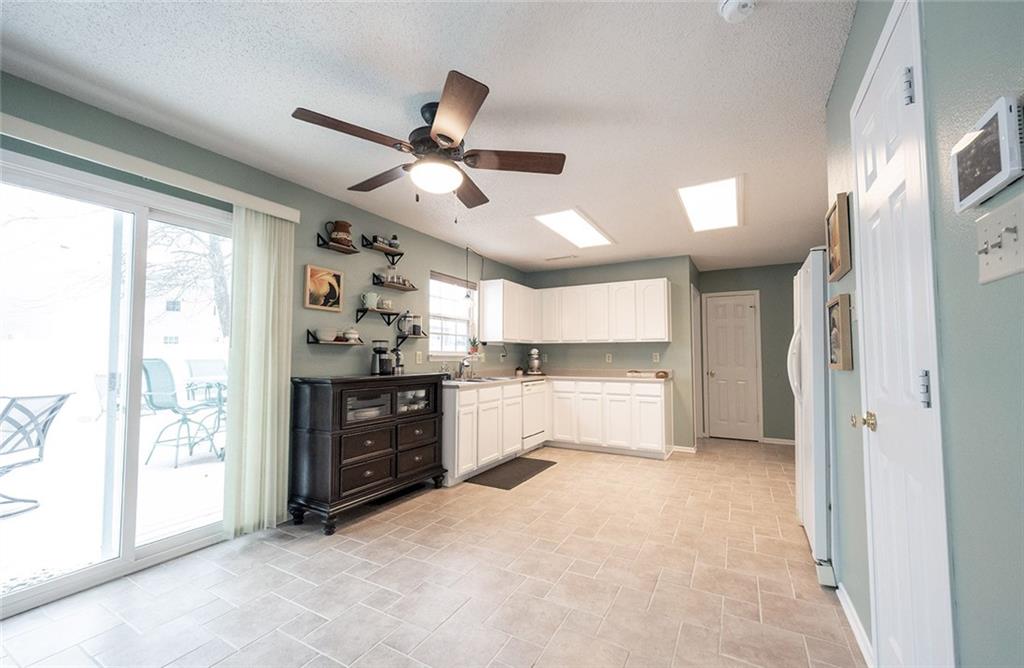 6917 Merritt Ridge Way Avon, IN 46123 - Photo 14 of 47