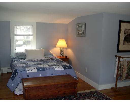 5 Lakeview Road Wayland, MA 01778 - Photo 11 of 15 Gallery Image 11