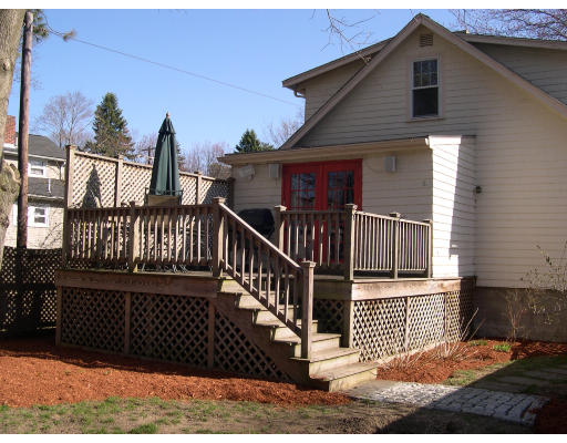5 Lakeview Road Wayland, MA 01778 - Photo 2 of 15 Gallery Image 2