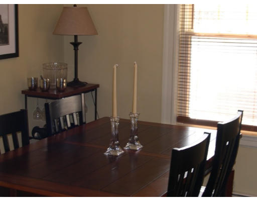 5 Lakeview Road Wayland, MA 01778 - Photo 6 of 15 Gallery Image 6