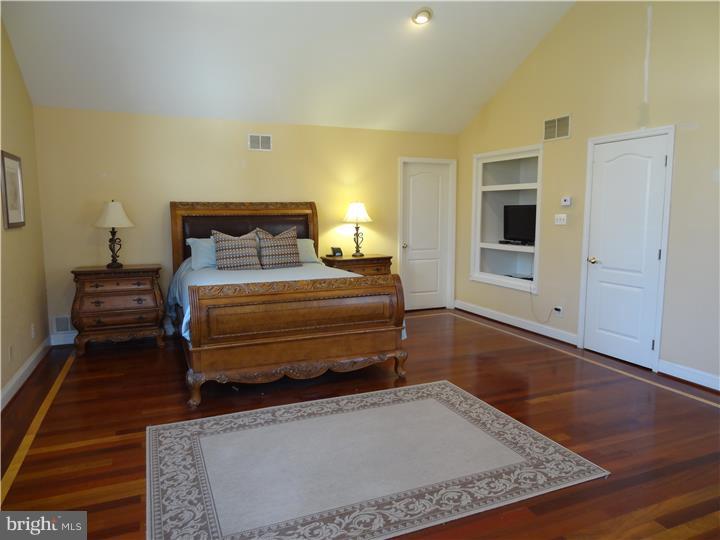 135 Oak Leaf Road Berlin, NJ 08009 - Photo 13 of 24 Master Bedroom