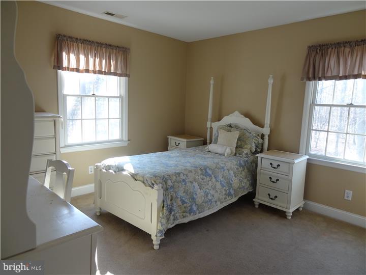 135 Oak Leaf Road Berlin, NJ 08009 - Photo 18 of 24 Bedroom 2