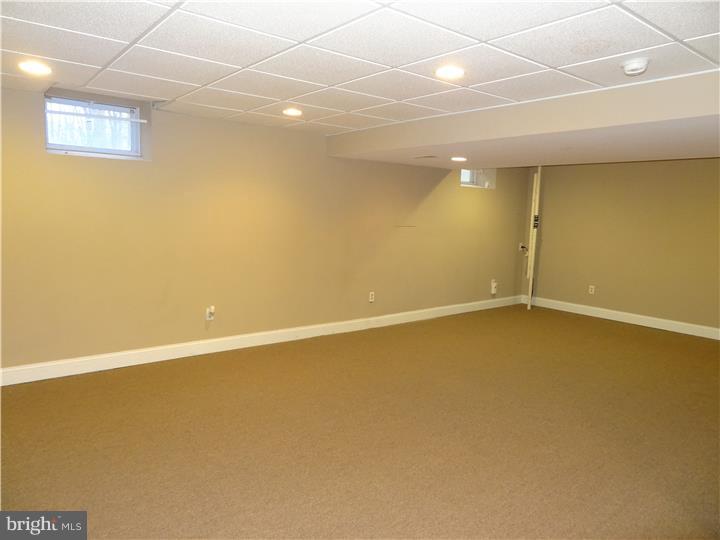 135 Oak Leaf Road Berlin, NJ 08009 - Photo 24 of 24 Basement - Finished