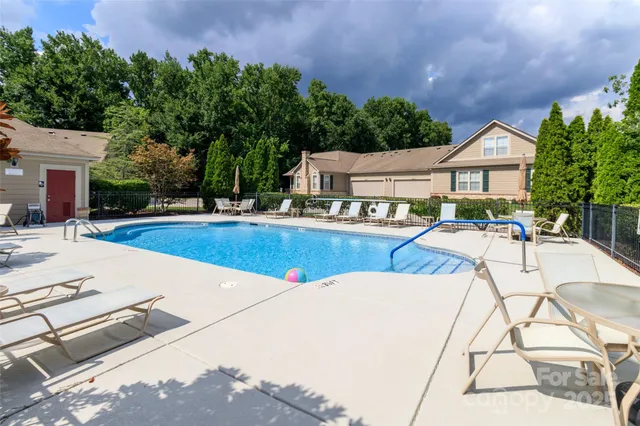 $512,000 | 4423 Parkgate Drive, Matthews, NC 28105