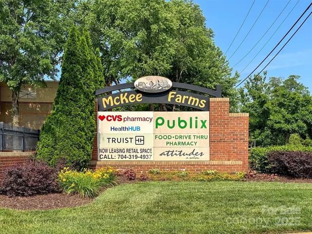 $512,000 | 4423 Parkgate Drive, Matthews, NC 28105