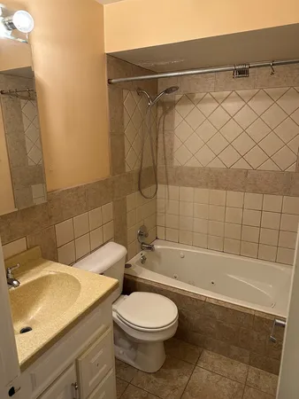 $129,900 | 4623 North Chester Avenue, Unit 311, Chicago, IL 60656