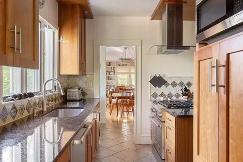 $1,650,000 | 223 Lakeview Avenue, Unit 223, Cambridge, MA 02138