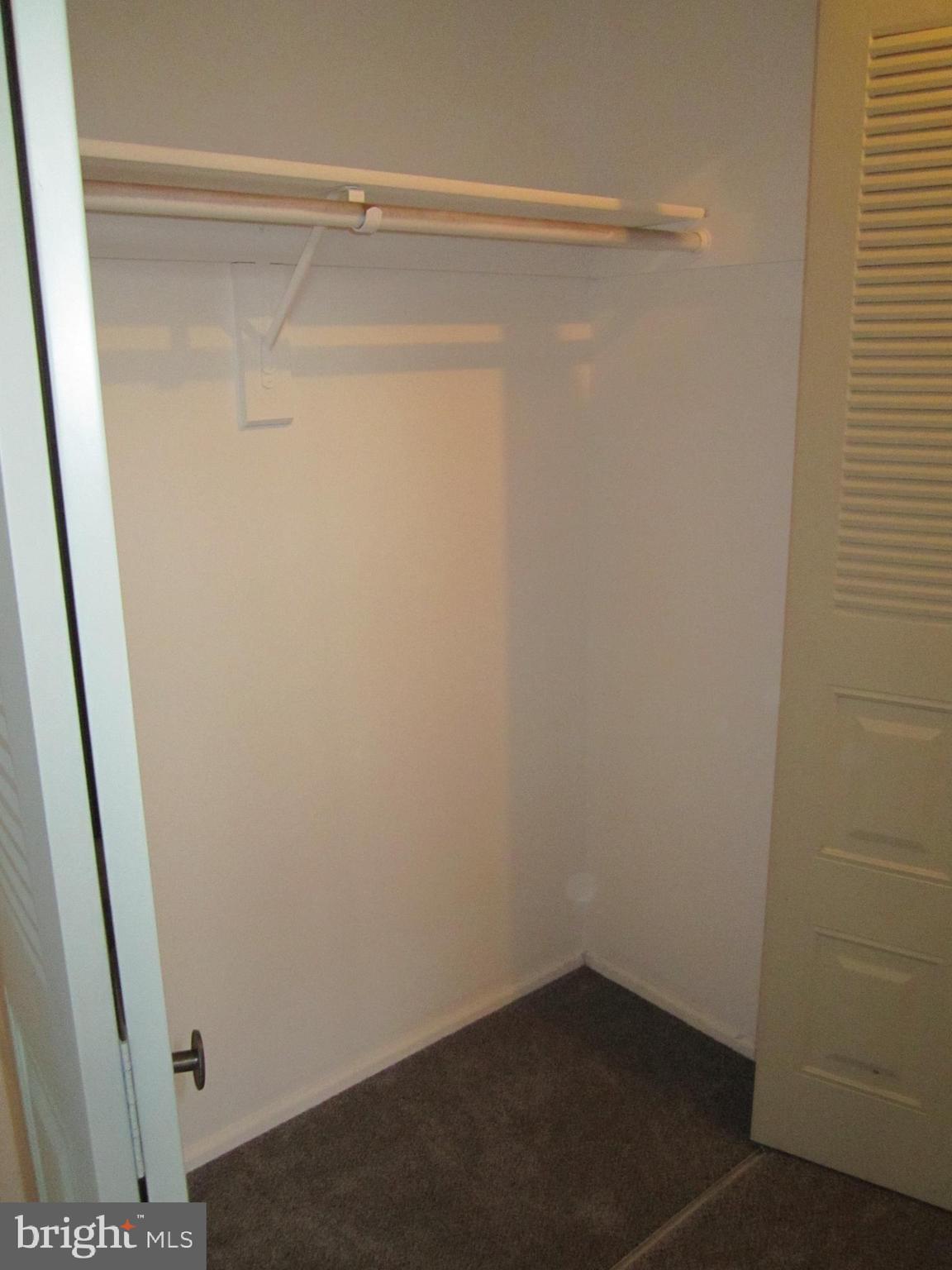 92 Versailles Court Hamilton, NJ 08619 - Photo 21 of 28