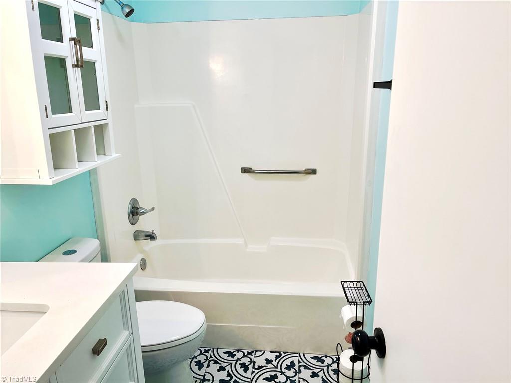 381 James Court High Point, NC 27265 - Photo 23 of 35