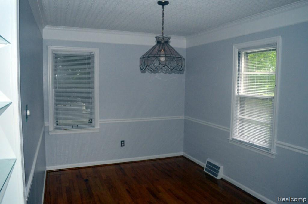 3434 Normandy Road Royal Oak, MI 48073 - Photo 5 of 25 Dining Room
