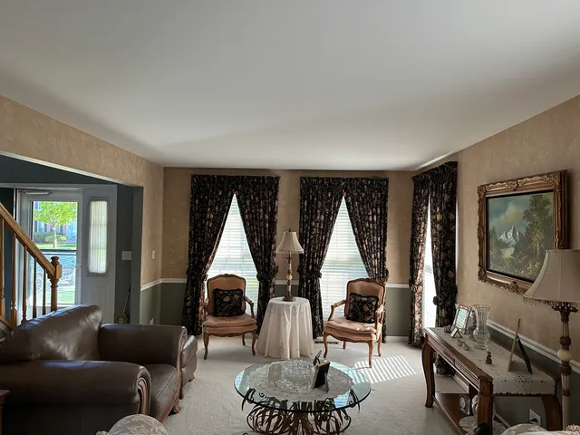 $475,000 | 1850 White Oak Drive, Algonquin, IL 60102